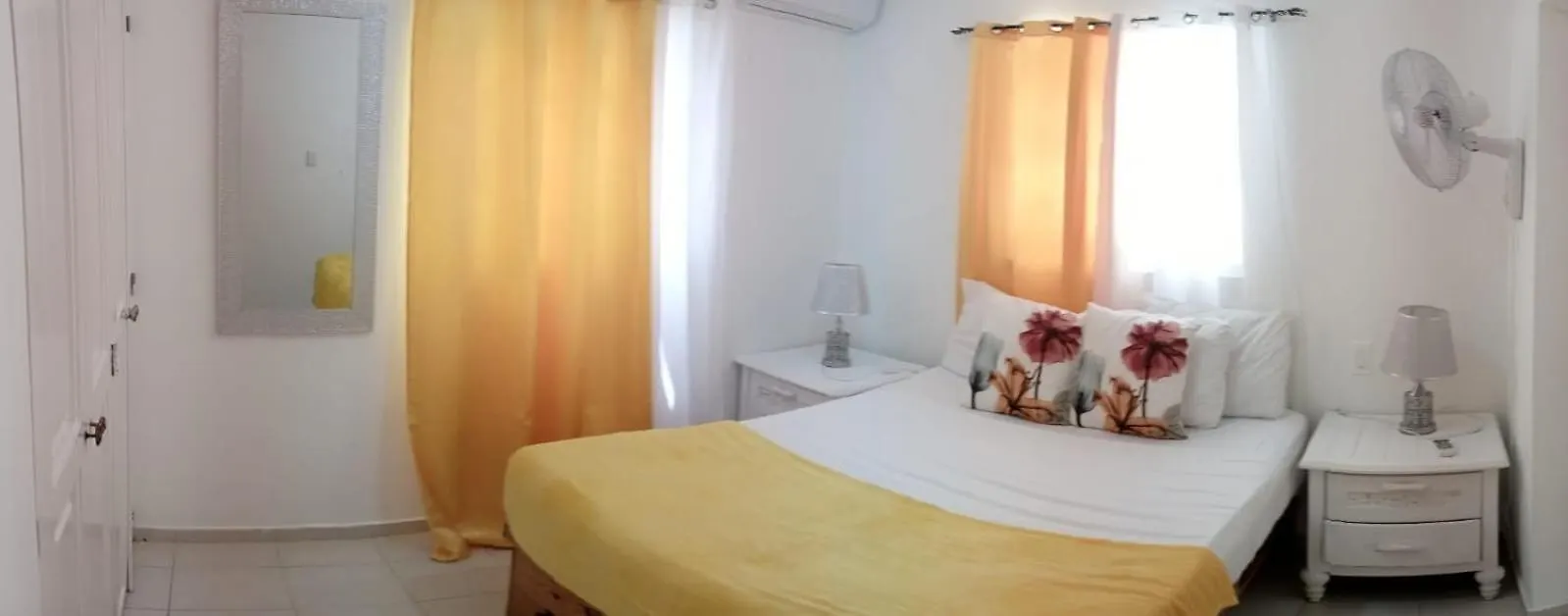Hostal Palmas De Punta Cana Otel 3*,